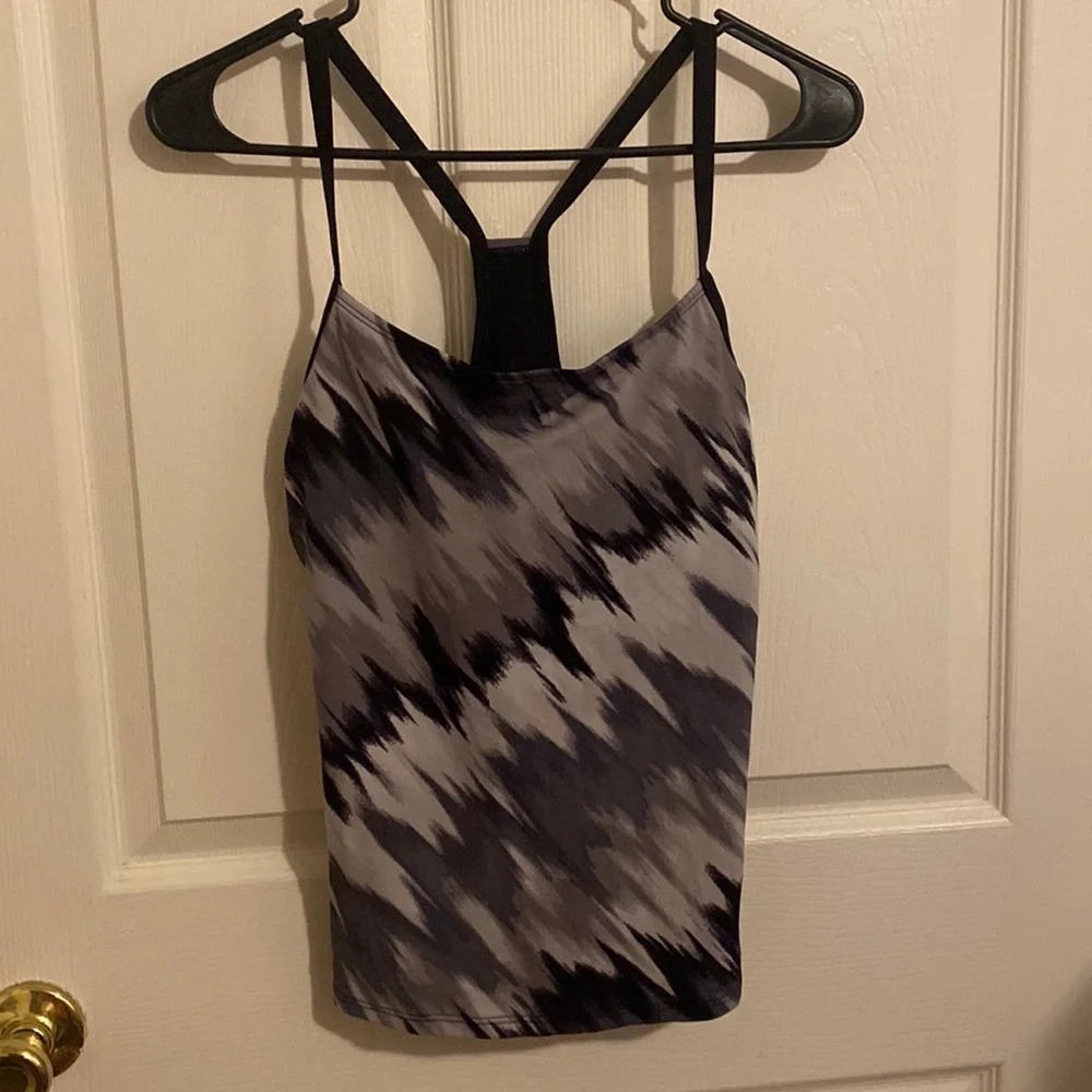 •Nike tank racer back